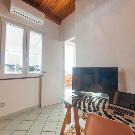 La Casa Sul Porto Apartment Иския Екстериор снимка
