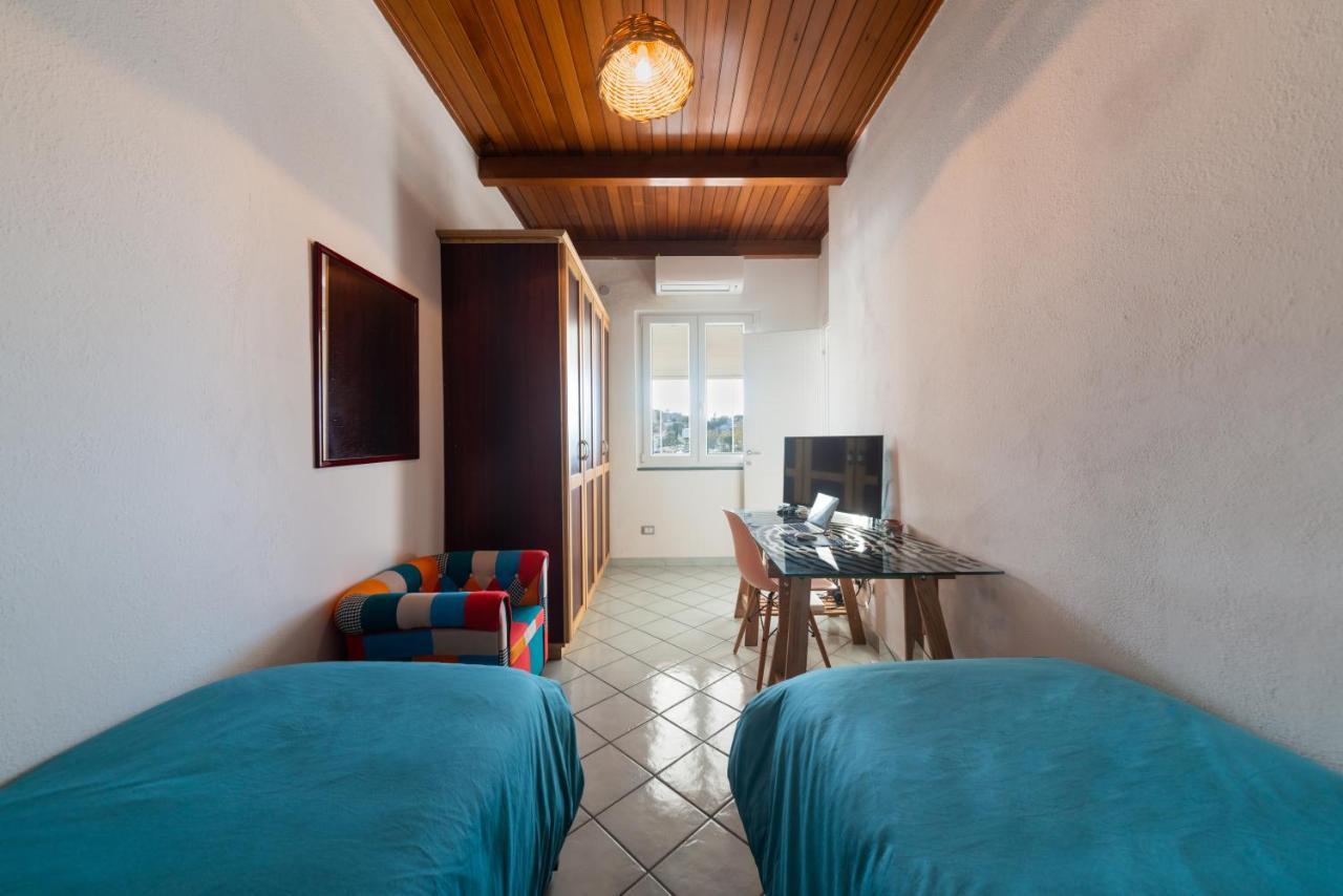 La Casa Sul Porto Apartment Иския Екстериор снимка